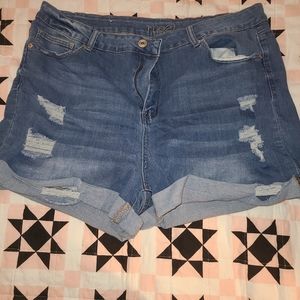 Rue 21 sz 20 hi rise shortie!